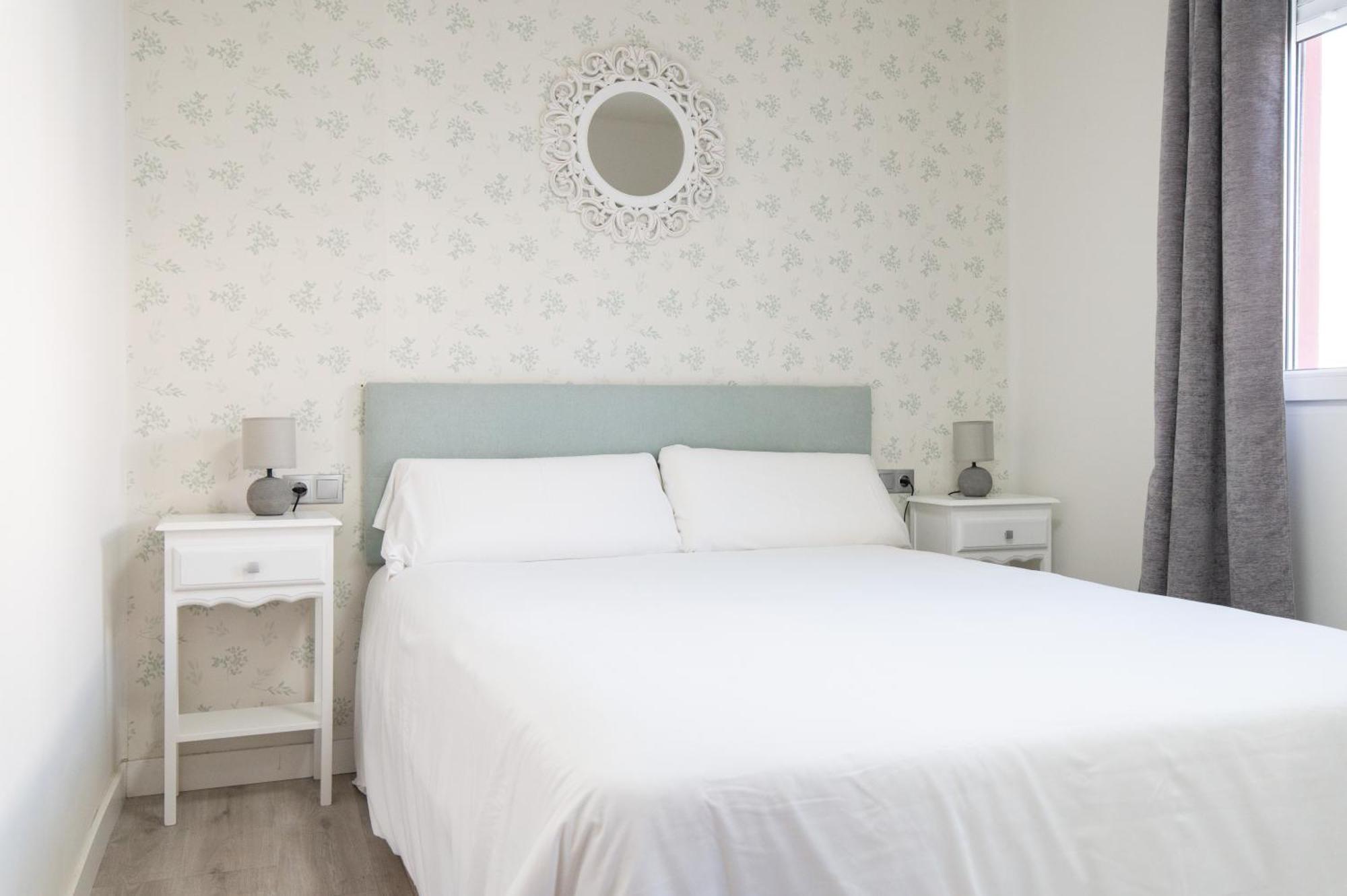 Apartamento Triana Habitame Inmobiliaria Sevilla Bagian luar foto