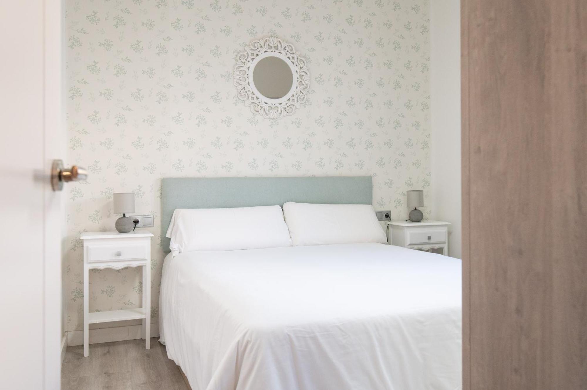Apartamento Triana Habitame Inmobiliaria Sevilla Bagian luar foto