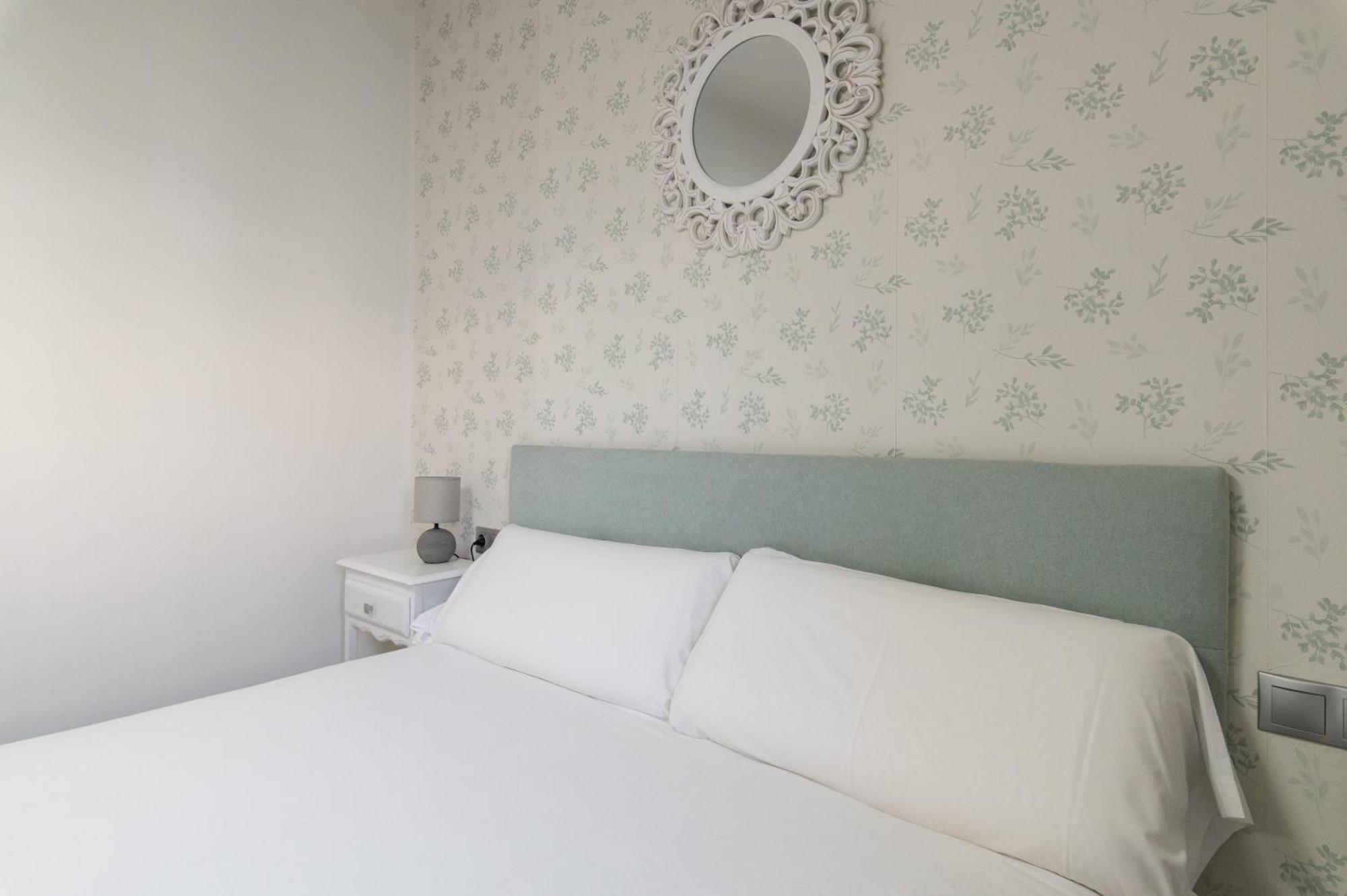 Apartamento Triana Habitame Inmobiliaria Sevilla Bagian luar foto